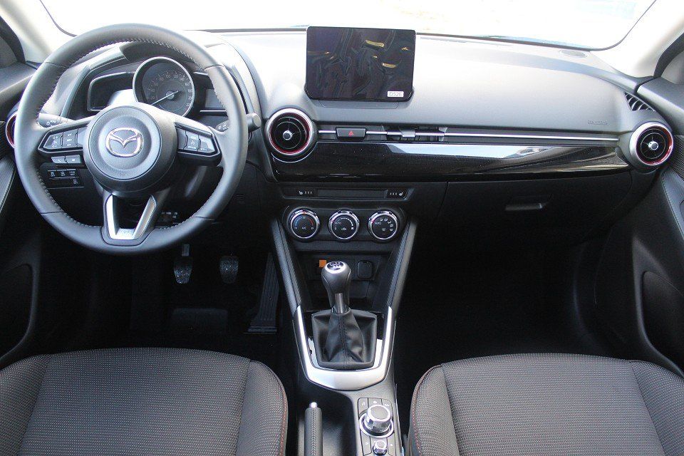 Fahrzeugabbildung Mazda 2 M-Hybrid Homura G-90 ACAA RFK SHZ TEMPOMAT BLU