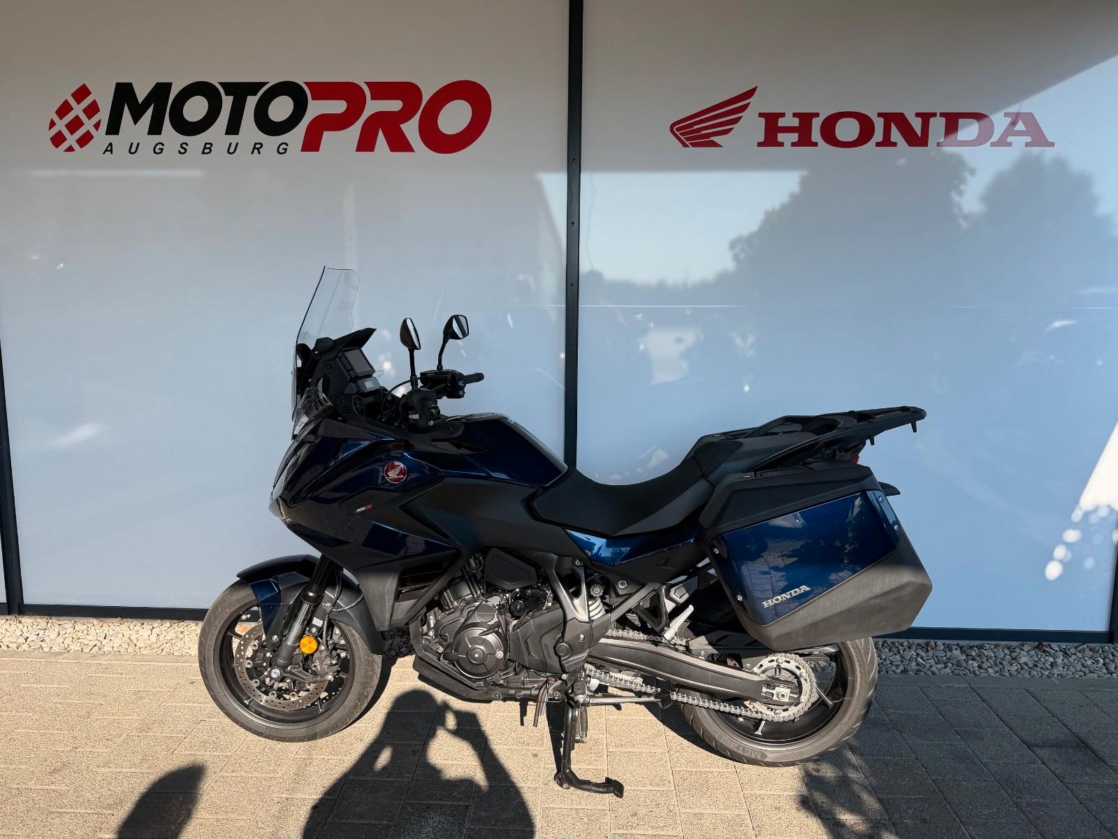Honda NT1100 DCT