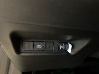 Fiat 600e 54kWh Red  LED PDC KLIMAAT CARPLAY 11KW OBC - Image