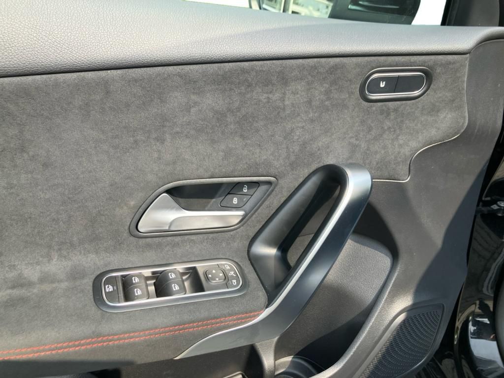 Fahrzeugabbildung Mercedes-Benz A 200 Kompaktlimousine AMG*LED*SpurH*SHZ*PDC*RFK