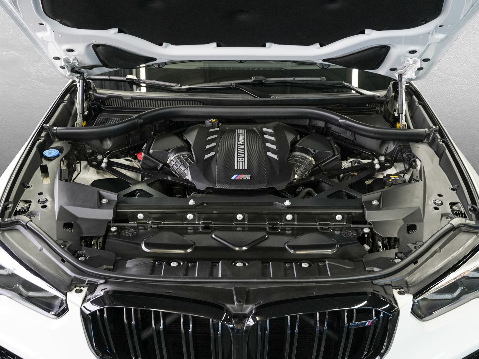 Fahrzeugabbildung BMW X5 M Competition - Merino|Pano|DrivingAssistProf