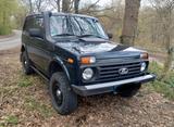 Lada Niva 4x4 Spezial mit vielen Extras