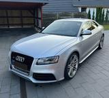 Audi S5 4.2 FSI tiptronic quattro - Audi S5 mit Benzin-Antrieb: Leder, Sportwagen, 4.2