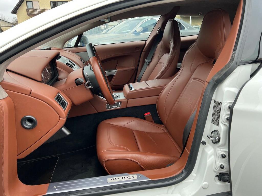 Aston Martin Rapide