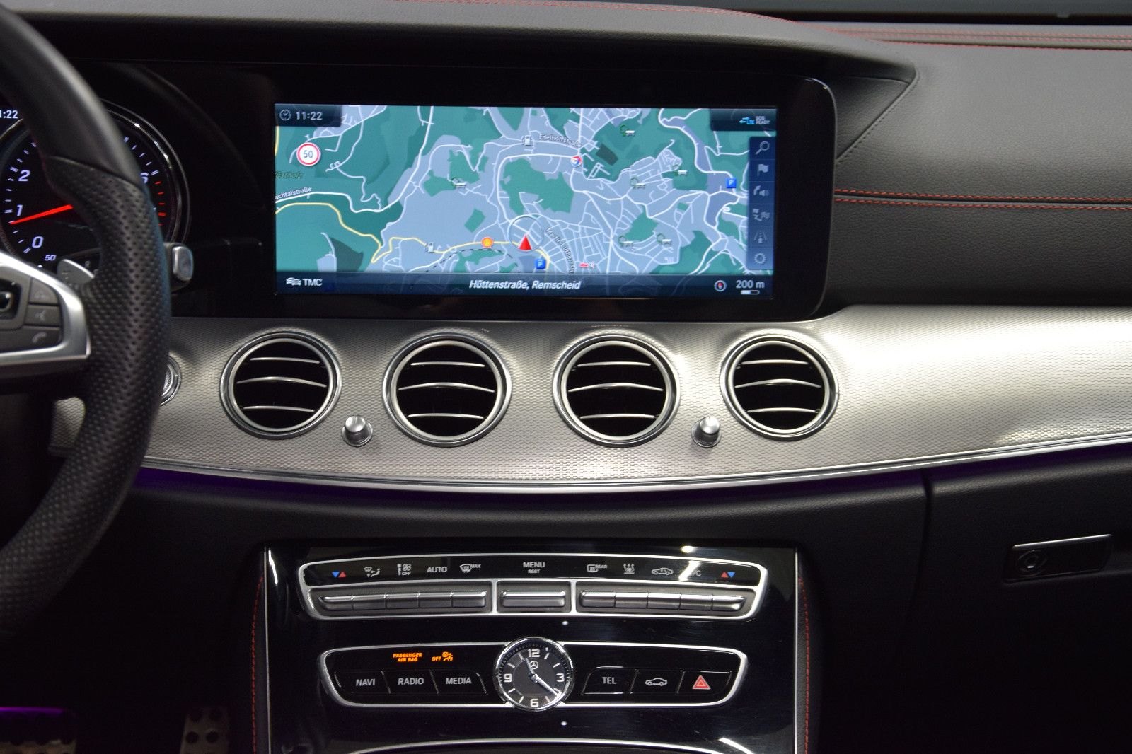 Fahrzeugabbildung Mercedes-Benz E43 AMG 4Matic Limousine Pano Burmeser Night 20"