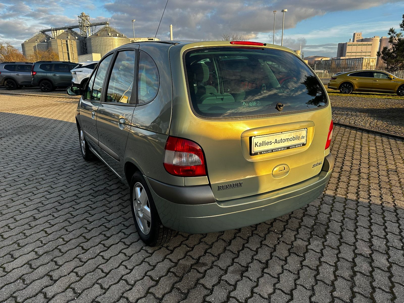 Fahrzeugabbildung Renault Scenic
