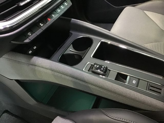 Fahrzeugabbildung Skoda Enyaq 60 Batteriezertifikat/Navi/Tempo/1-Hand