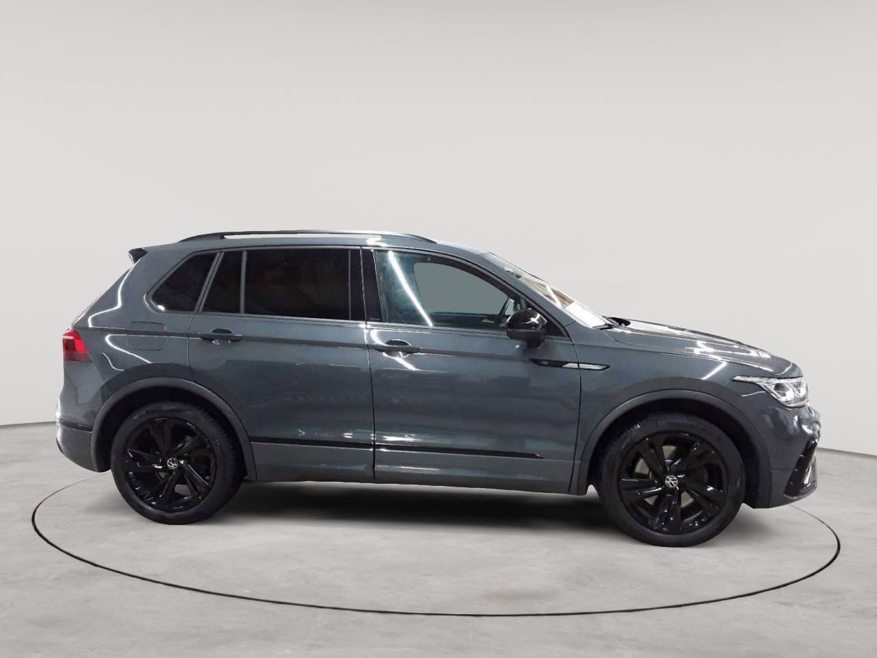 Volkswagen Tiguan 2.0 TSI 4Motion R-Line MATRIX NAV foto 3