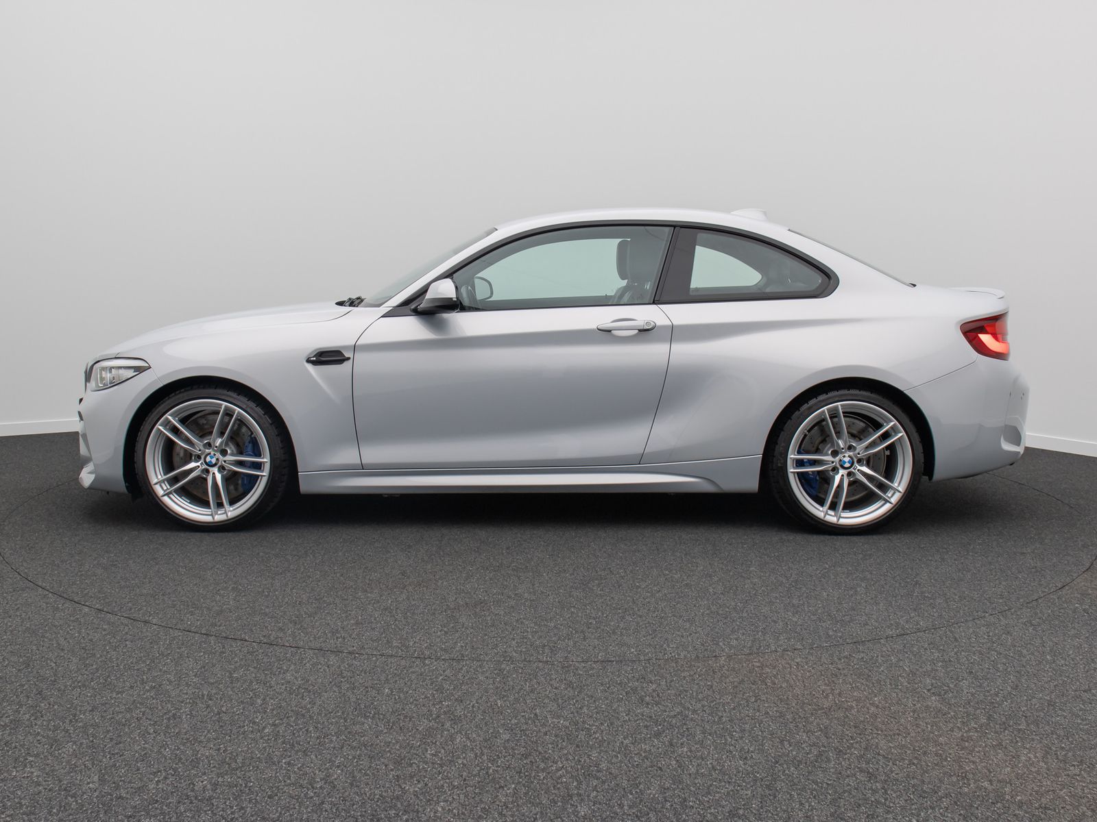 Fahrzeugabbildung BMW M2 Competition M Driver´s Kamera NaviPro 19Zoll
