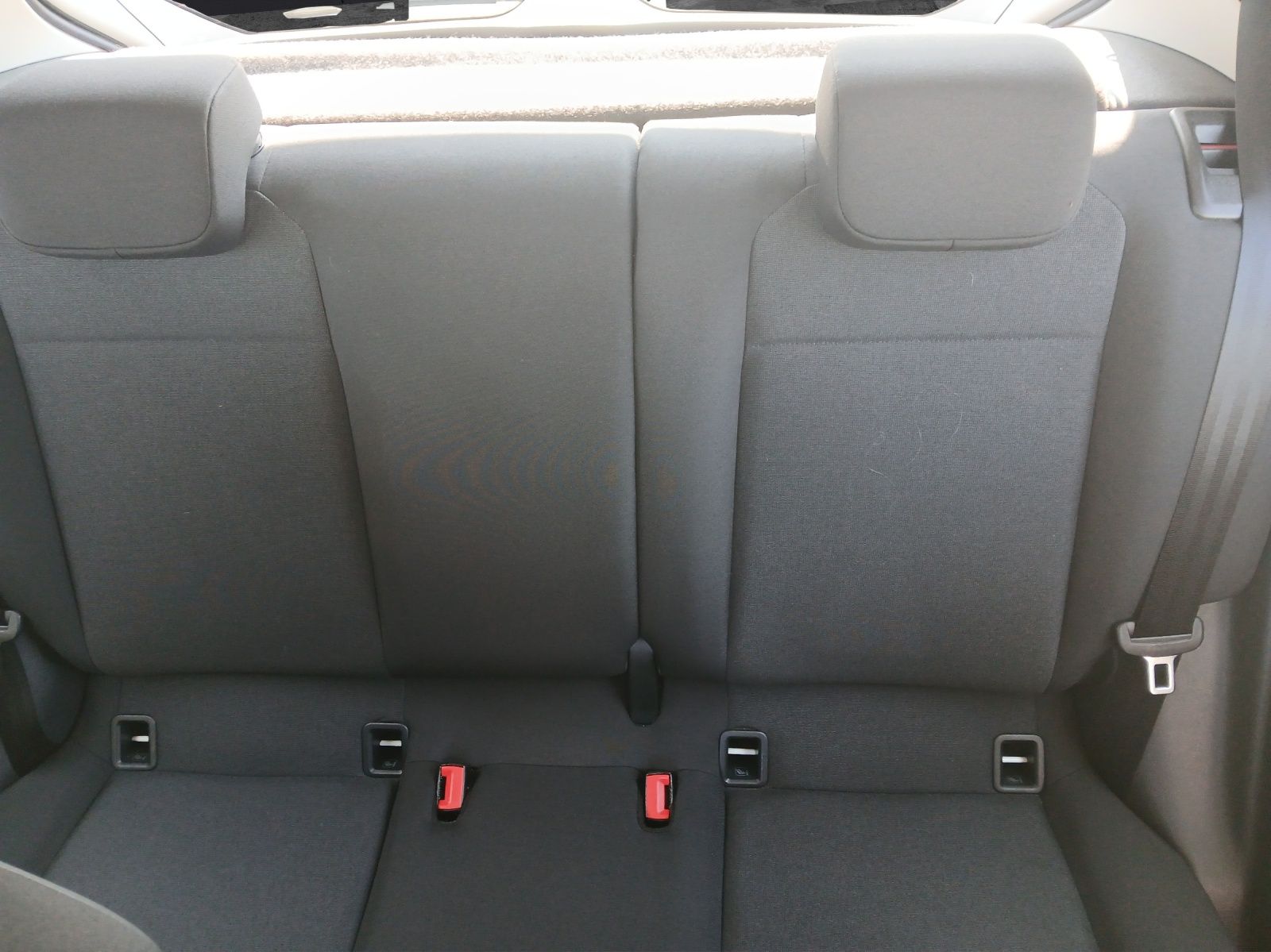 Fahrzeugabbildung Volkswagen up! Klima DAB GRA PDC SH