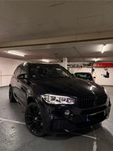 BMW X5 xDrive40d Sport-Aut,SoftClose,Standheizungusw - BMW X5 Gebrauchtwagen in Stuttgart
