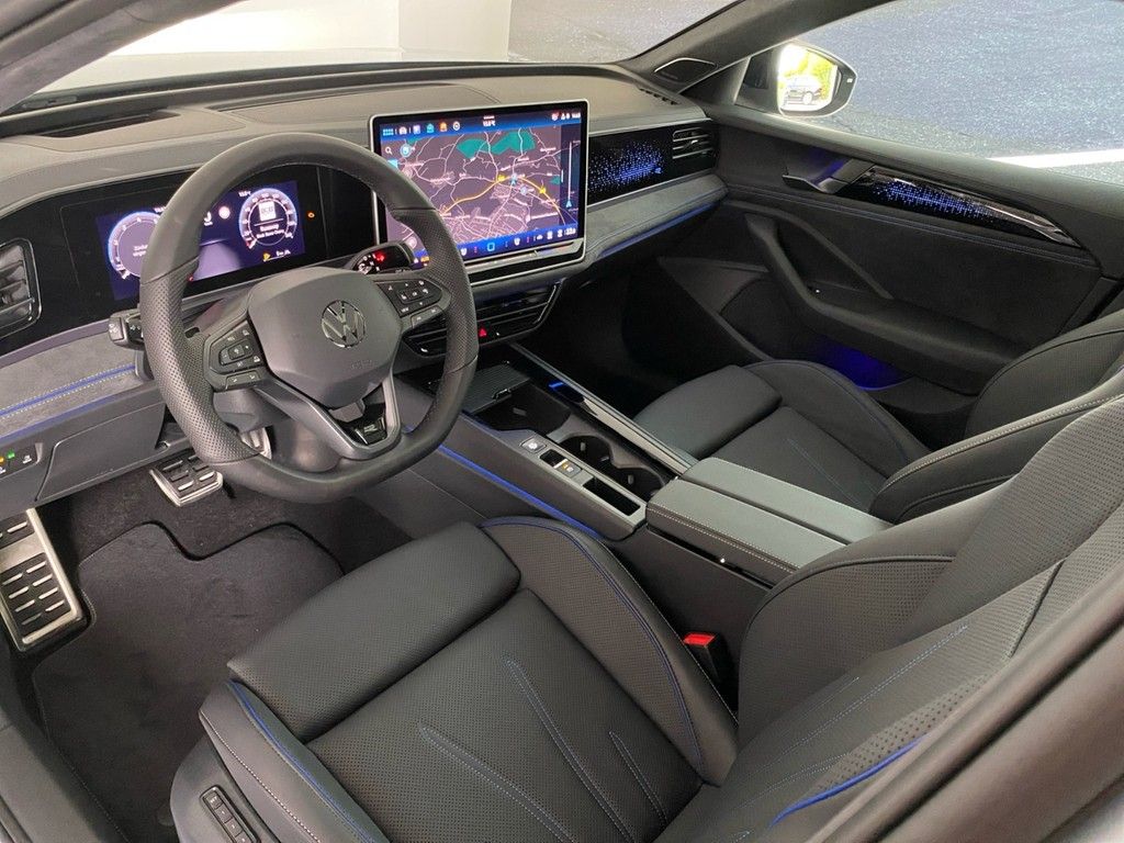 Volkswagen Passat Variant 2.0 TSI DSG 4M R-Line AHK PANO HU foto 4