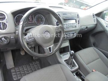 Volkswagen Tiguan - 9