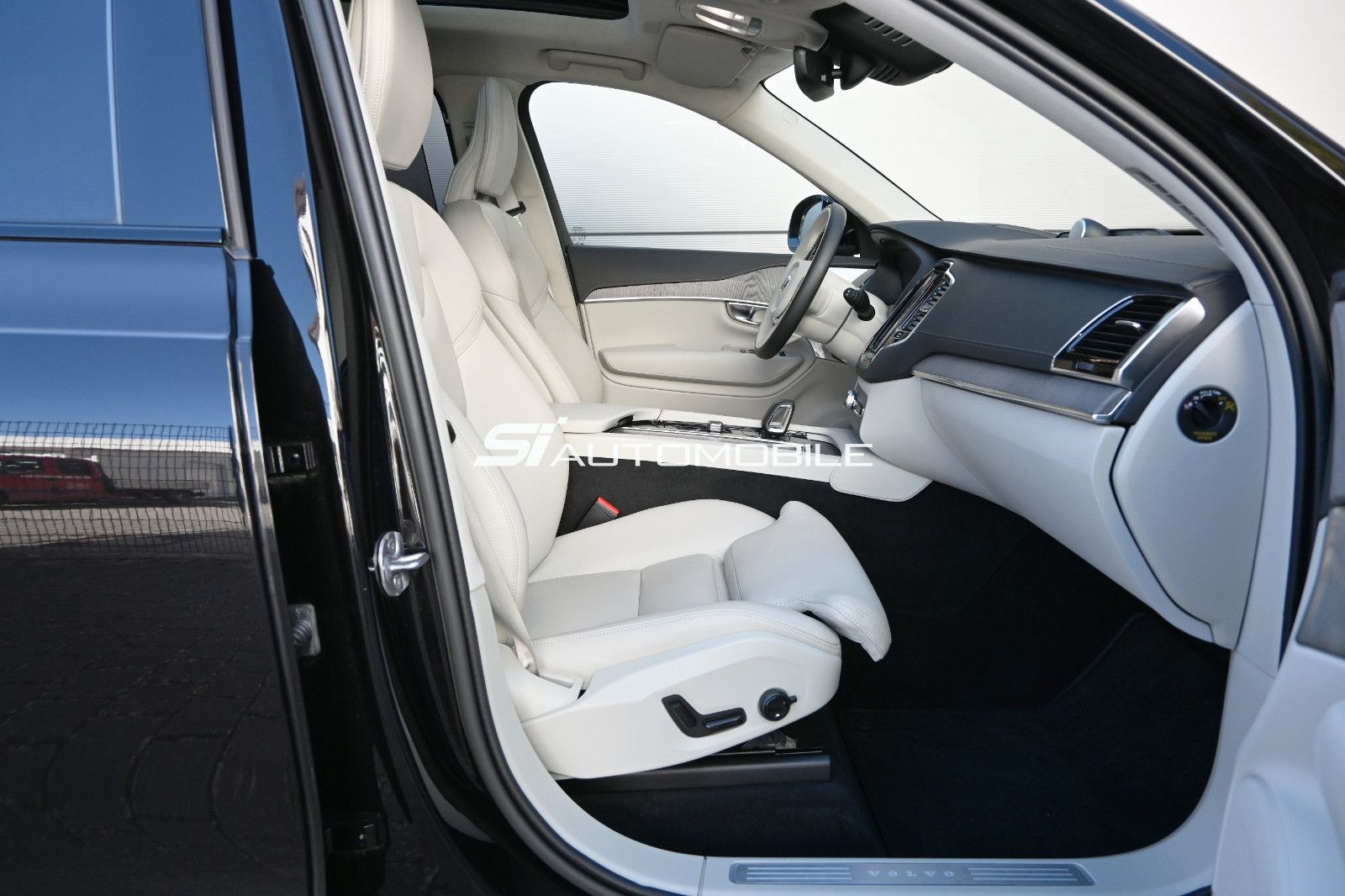 Fahrzeugabbildung Volvo XC90 B5 D AWD Ultimate Dark °UVP 96.250€°B&W°