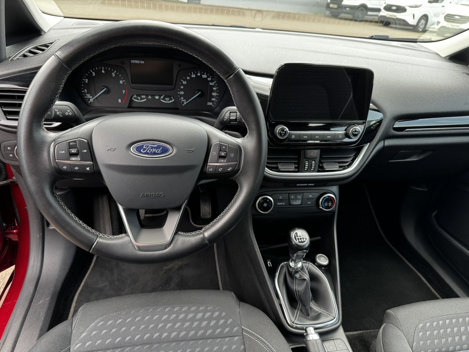 Fahrzeugabbildung Ford Fiesta Titanium, Alus,Klima,NSW