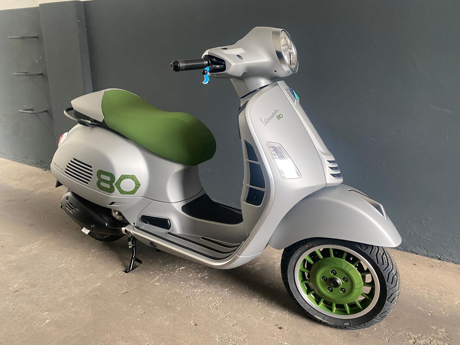 Vespa GTS 310 Edizione Ottantesimo 80 Jahre