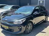 Kia Rio Platinum Edition - Kia Rio: Platinum