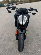KTM  790 Duke L - 2600km - Garantie - 48/95PS - Offers matching your search criteria