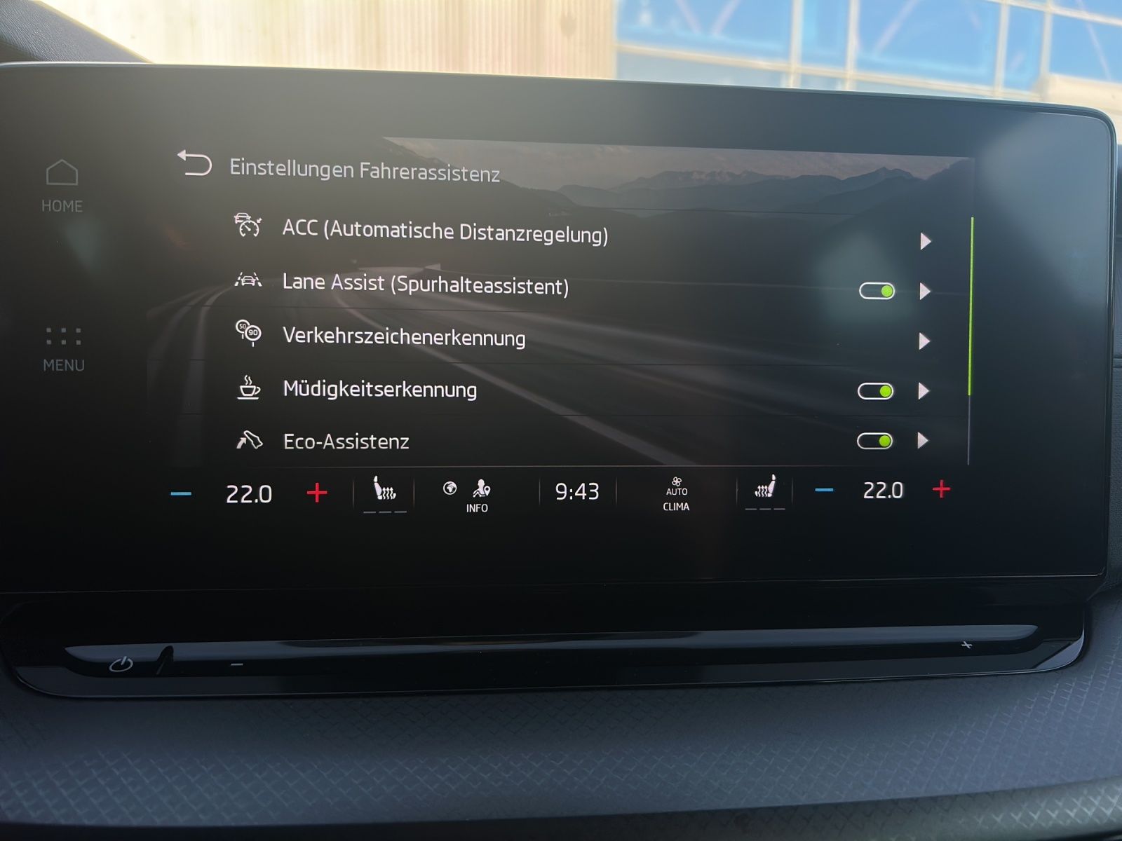 Fahrzeugabbildung SKODA Octavia Combi TSI Ambition DSG LED ACC AID NAVI