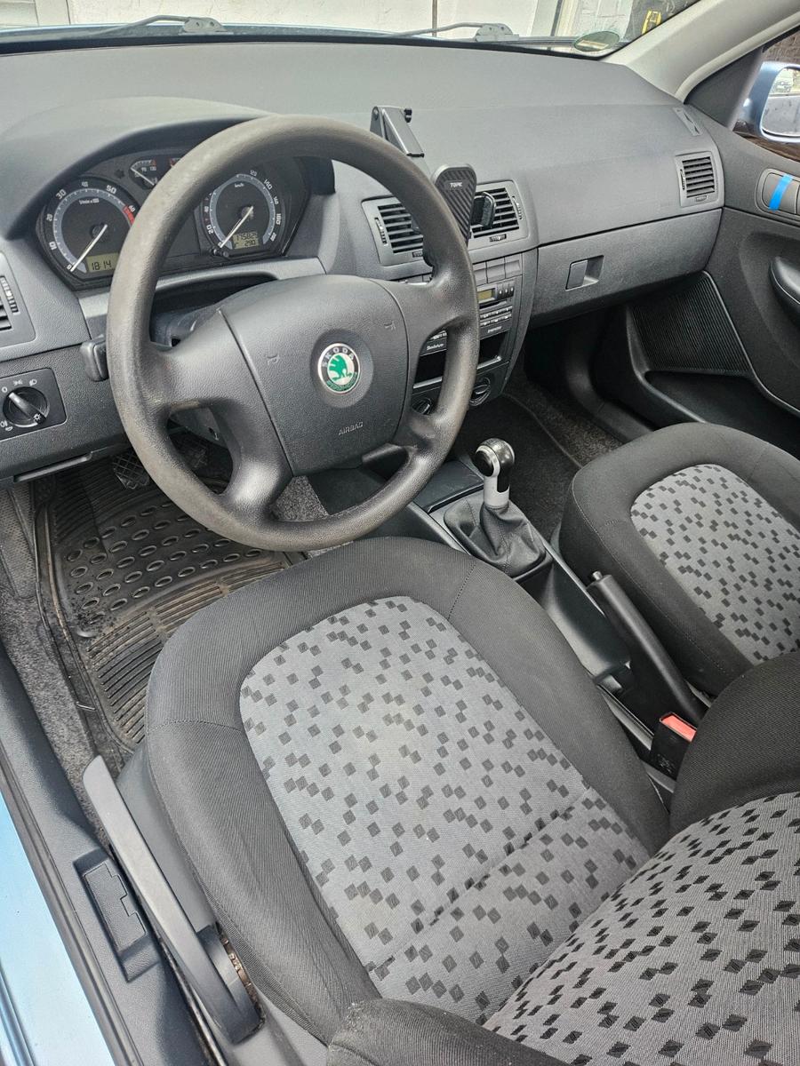 Skoda Fabia 2007 — photo 11