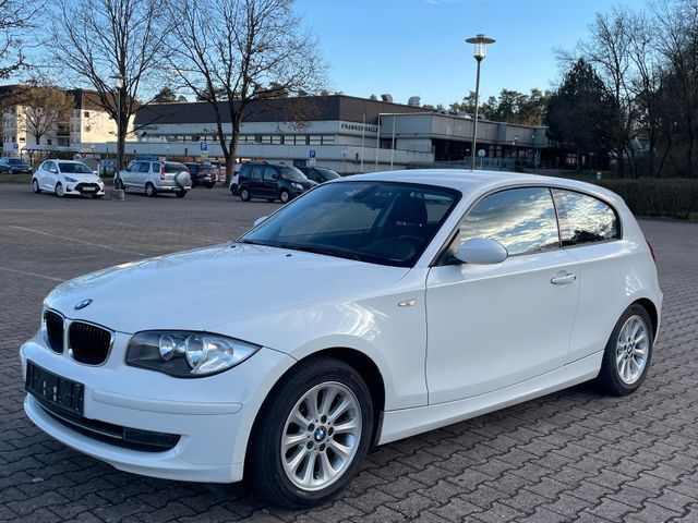 BMW 116i*Klima*ALU*PDC*Lichtp.*Advantage*6Gang*Temp.