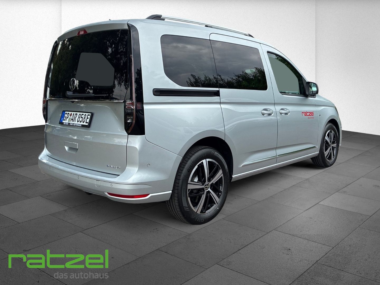 Fahrzeugabbildung Volkswagen Caddy Style TSI 1.5 eHybrid RFK+AHK+NAVI+LED+ACC