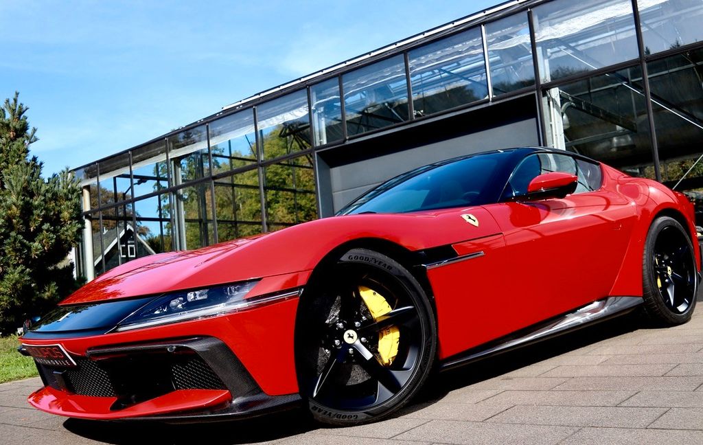 Image of Ferrari 12Cilindri