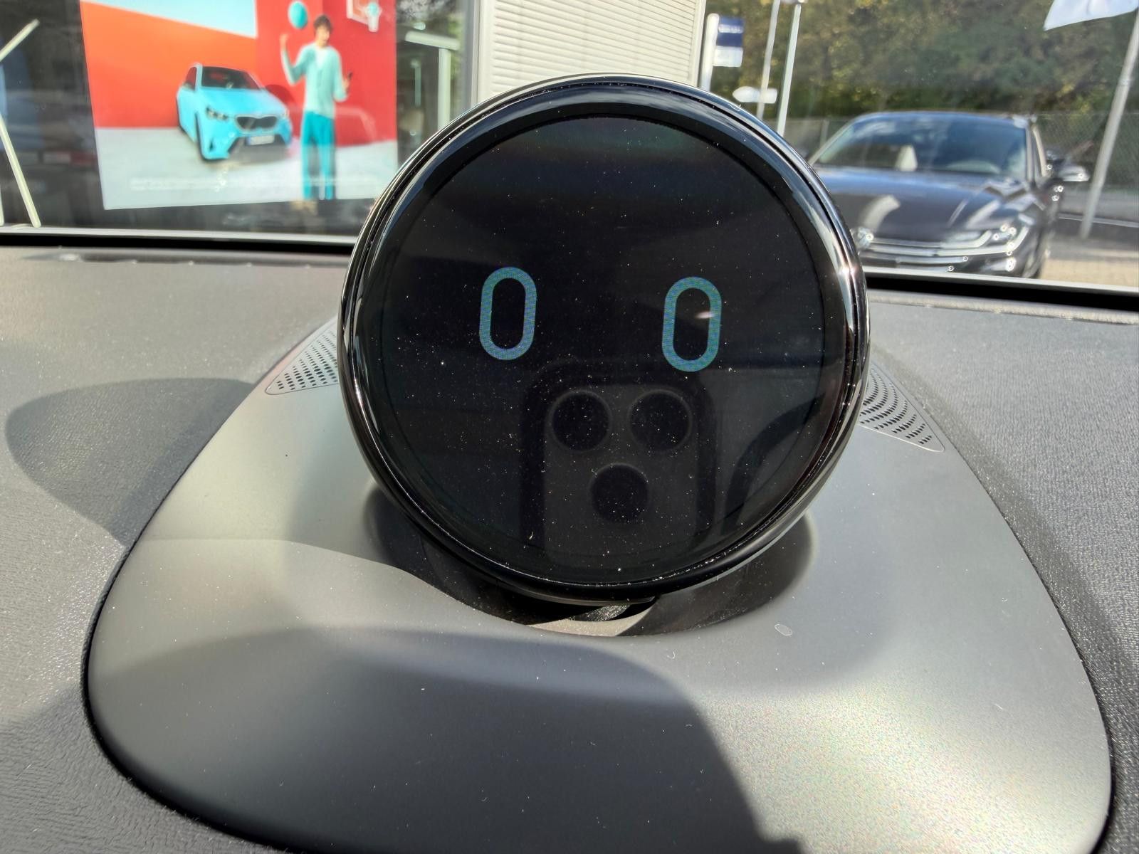 Fahrzeugabbildung NIO ET7 BATTERIE INKL PANO+HEAD+360+MEMO+ACC+LED+AHK