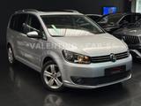 Volkswagen Touran Cup BMT/Panorama/Shz/Parklenkass/Shz/Alu/ - Volkswagen Touran in Wuppertal