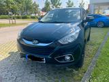 Hyundai ix35 1.7 CRDi  2WD*SZH*AHK*PDC*ALU*I Hand*TÜV - Hyundai ix35 in München
