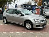 Volkswagen Golf VII 1.6 TDI Lim EU5*Klima*LED*TÜV NEU* - Volkswagen Golf mit Diesel-Antrieb: Limousine, 1.6