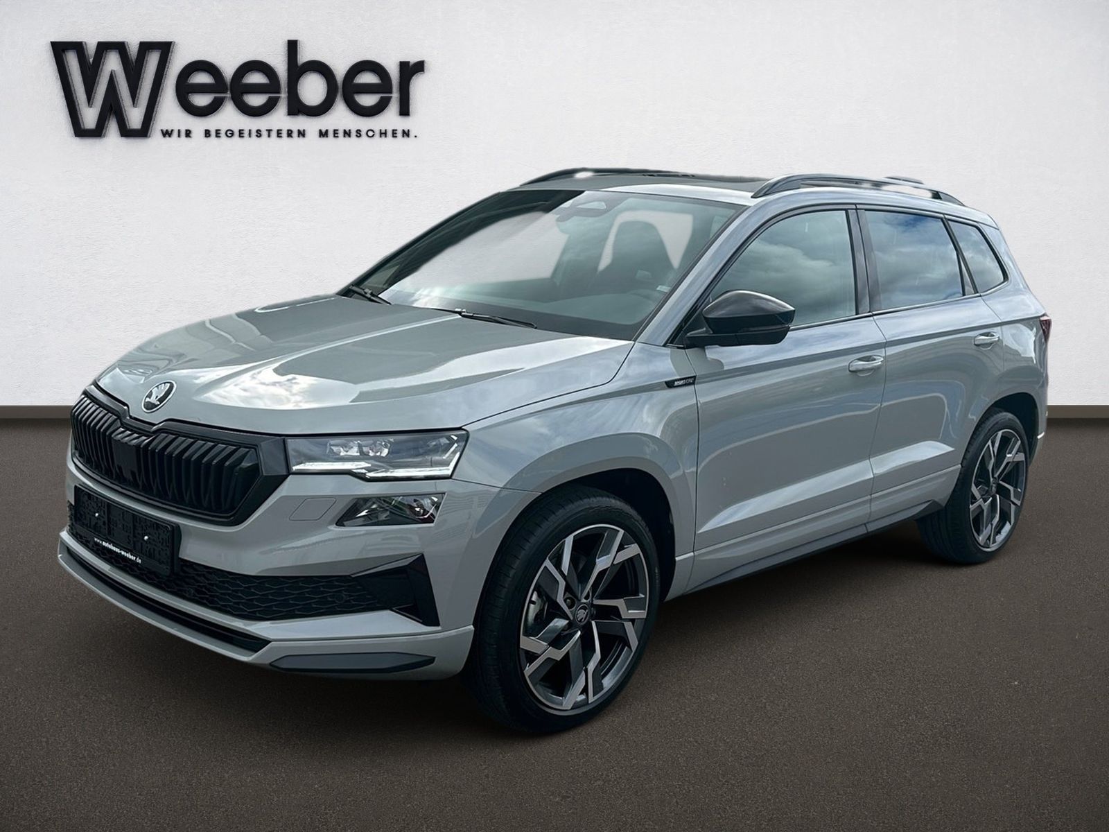 Skoda KAROQ 2.0 TSI 4x4 DSG Sportline Panodach AHK imagem 3