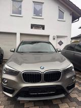 BMW X1 sDrive18i Advantage - BMW X1: Beige