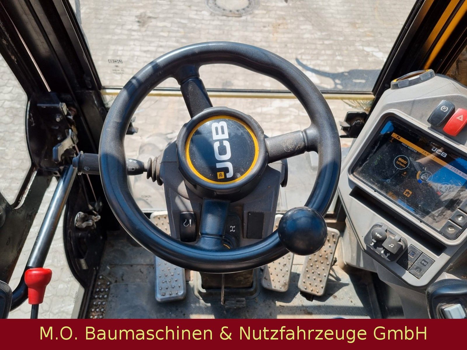 Fahrzeugabbildung JCB 110 W Hydradig / Holzgreifer / 2x Tieflöffel