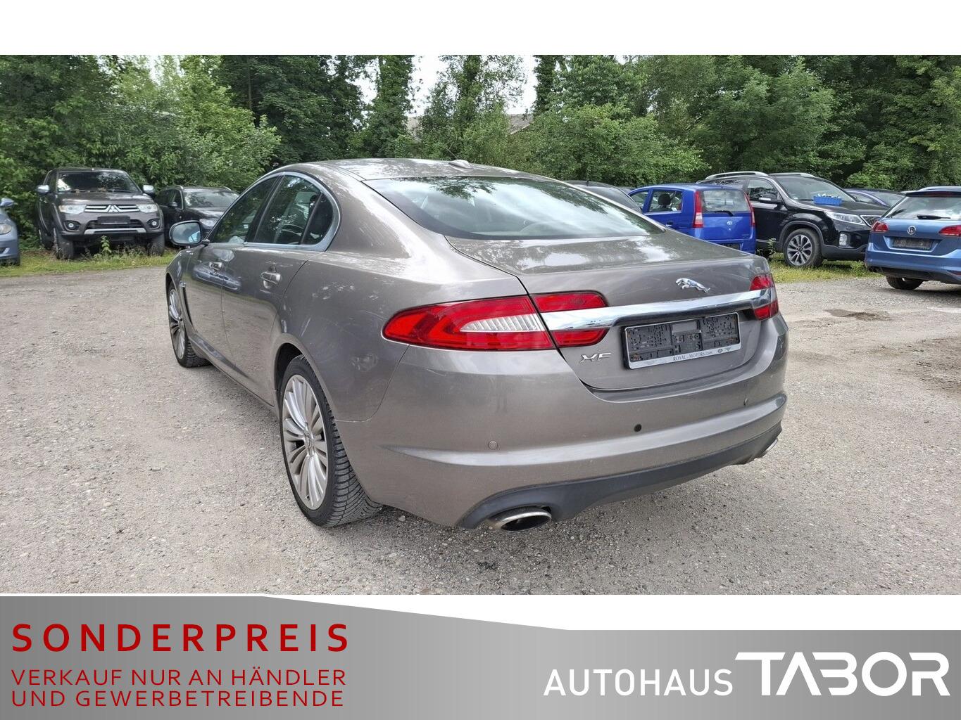 Jaguar XF 3.0 D V6 241CH - CAMERA - CUIR - GPS - BI-XÉNON
