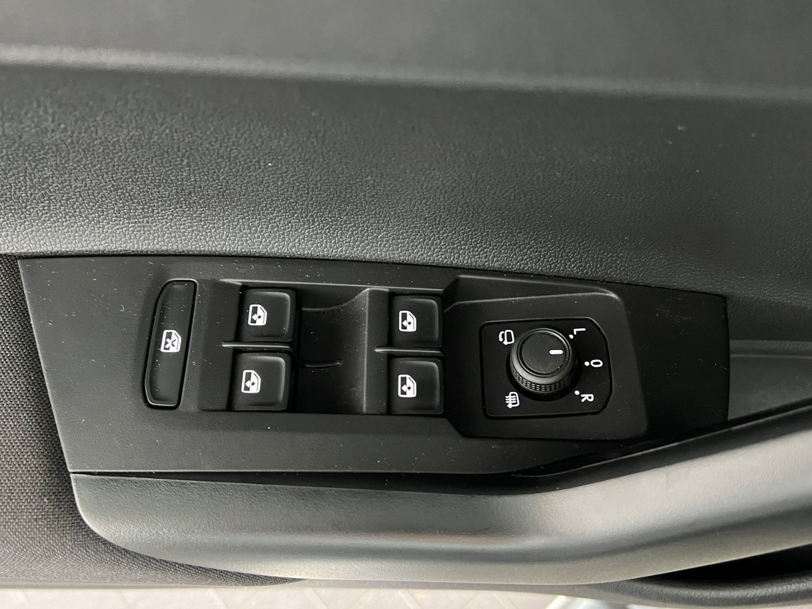 Fahrzeugabbildung Volkswagen Polo Life 1.0 MPI *Garantie,Klima,SHZ*