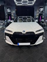 BMW 740d xDrive M | Executive Full Option | Sky 