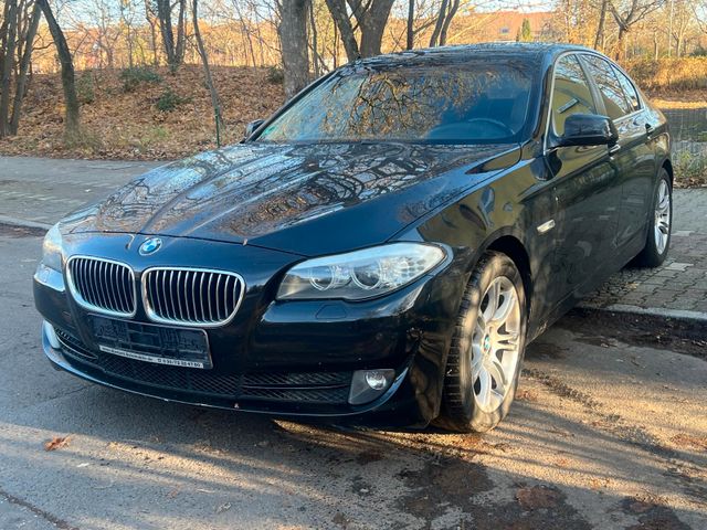 BMW 520 d Komfortsitze/Professional Navi/Leder