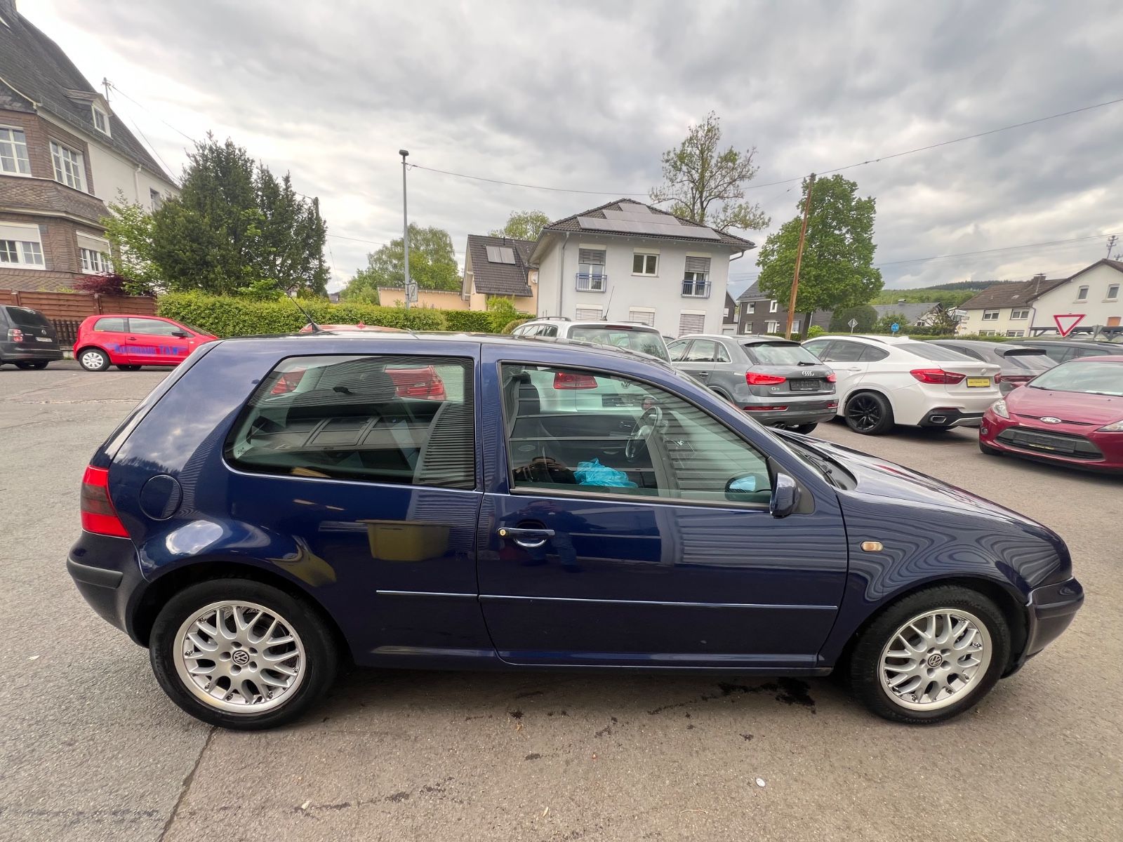Fahrzeugabbildung Volkswagen Golf 1.8T GTI *2.HAND*RENTNER*