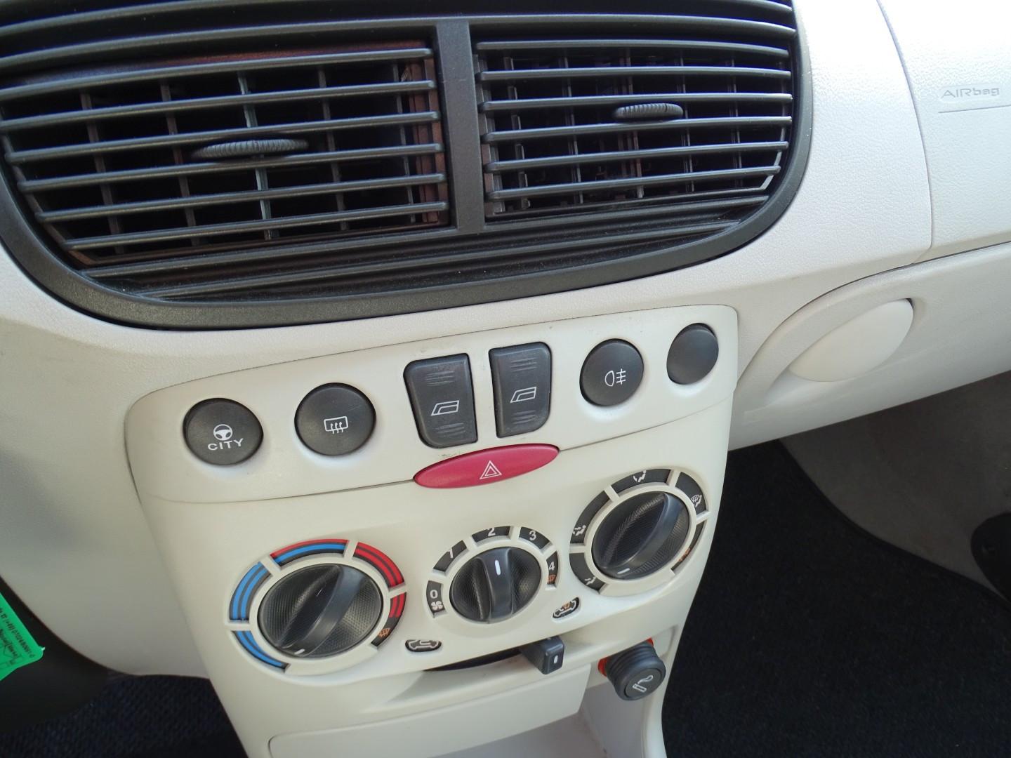 Fiat Punto 1.2 16V Automatik - TÜV & AU NEU!