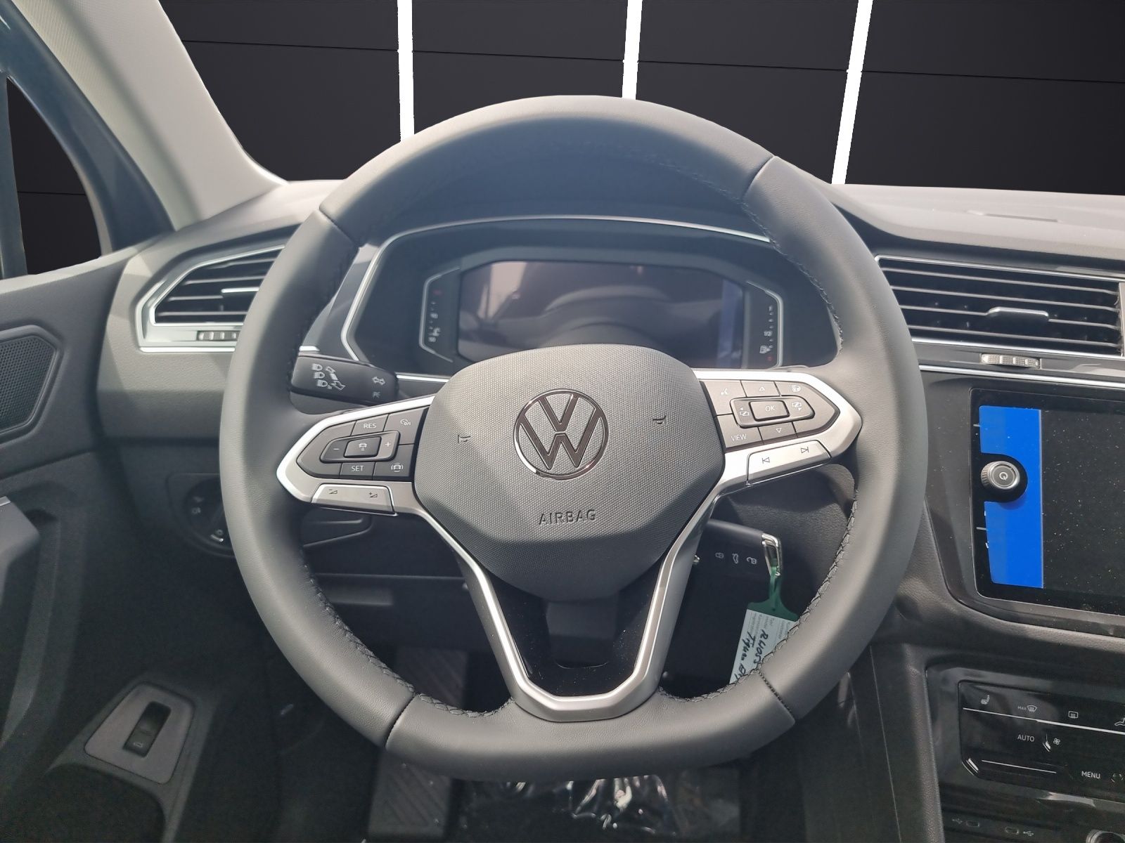 Fahrzeugabbildung Volkswagen Tiguan TDI Elegance DSG