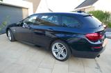 BMW 535d xDrive Touring A - - blaue BMW 535