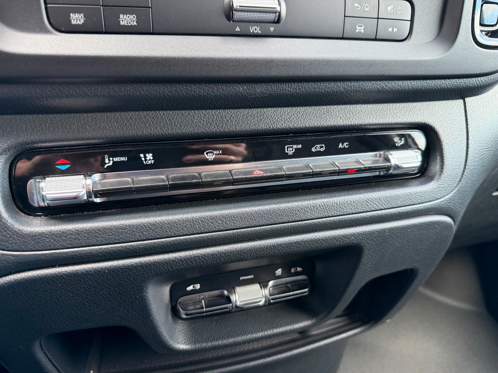 Fahrzeugabbildung Mercedes-Benz Vito 116 CDI 9G Tourer Pro 2xKlima el Türen