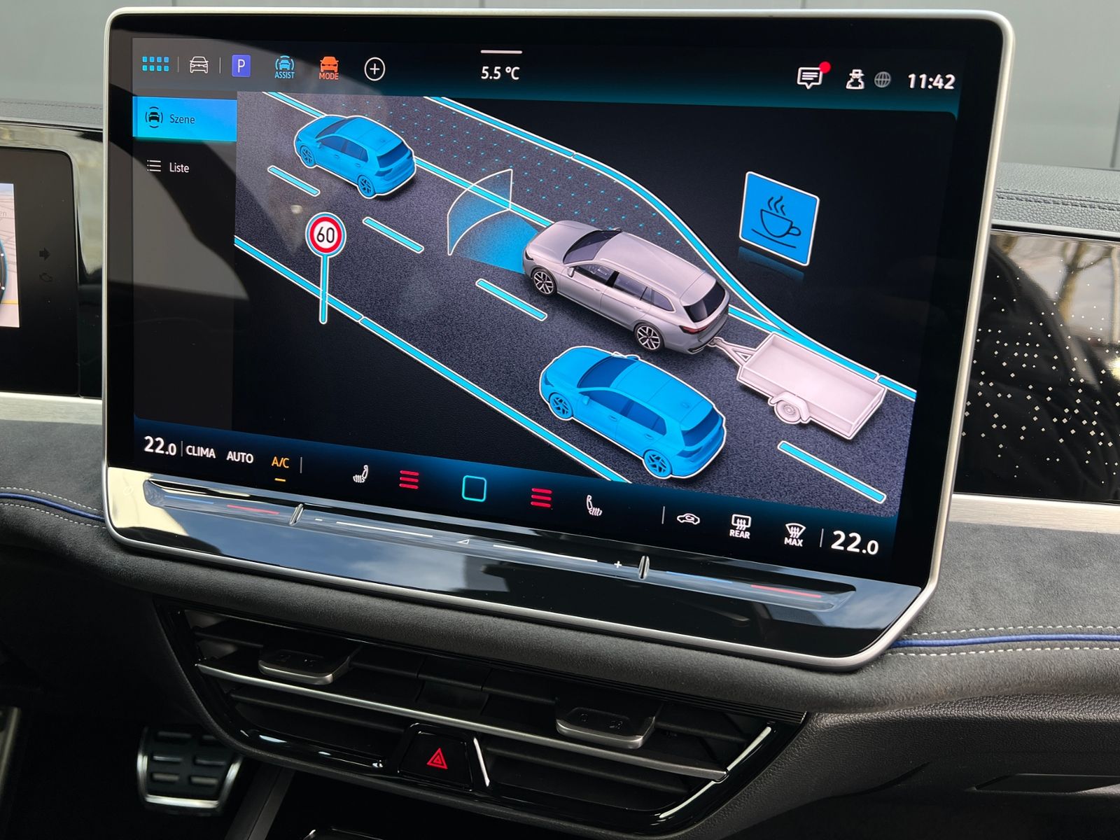 Fahrzeugabbildung Volkswagen Passat Variant R-Line 2.0 TDI DSG 4MOTION *AHK,