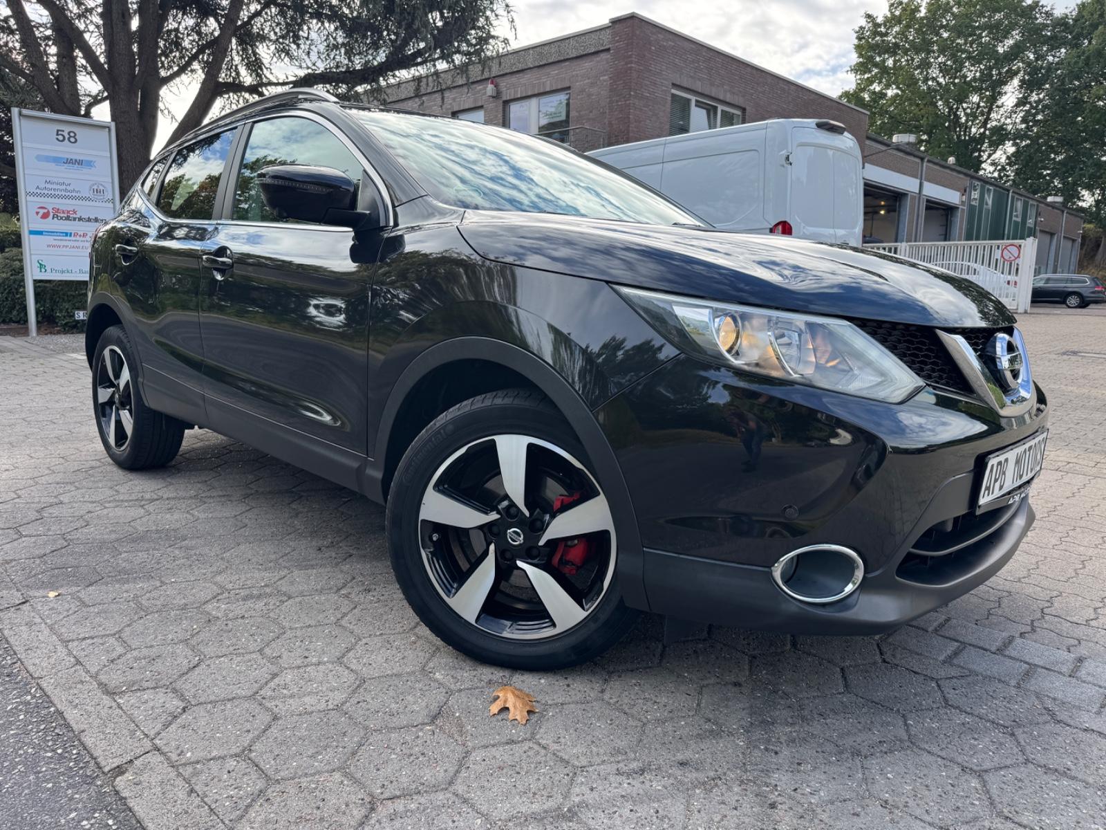 Nissan QASHQAI dCI 4x4 360° AHK PANO NAVI SHZ SPURPAKET