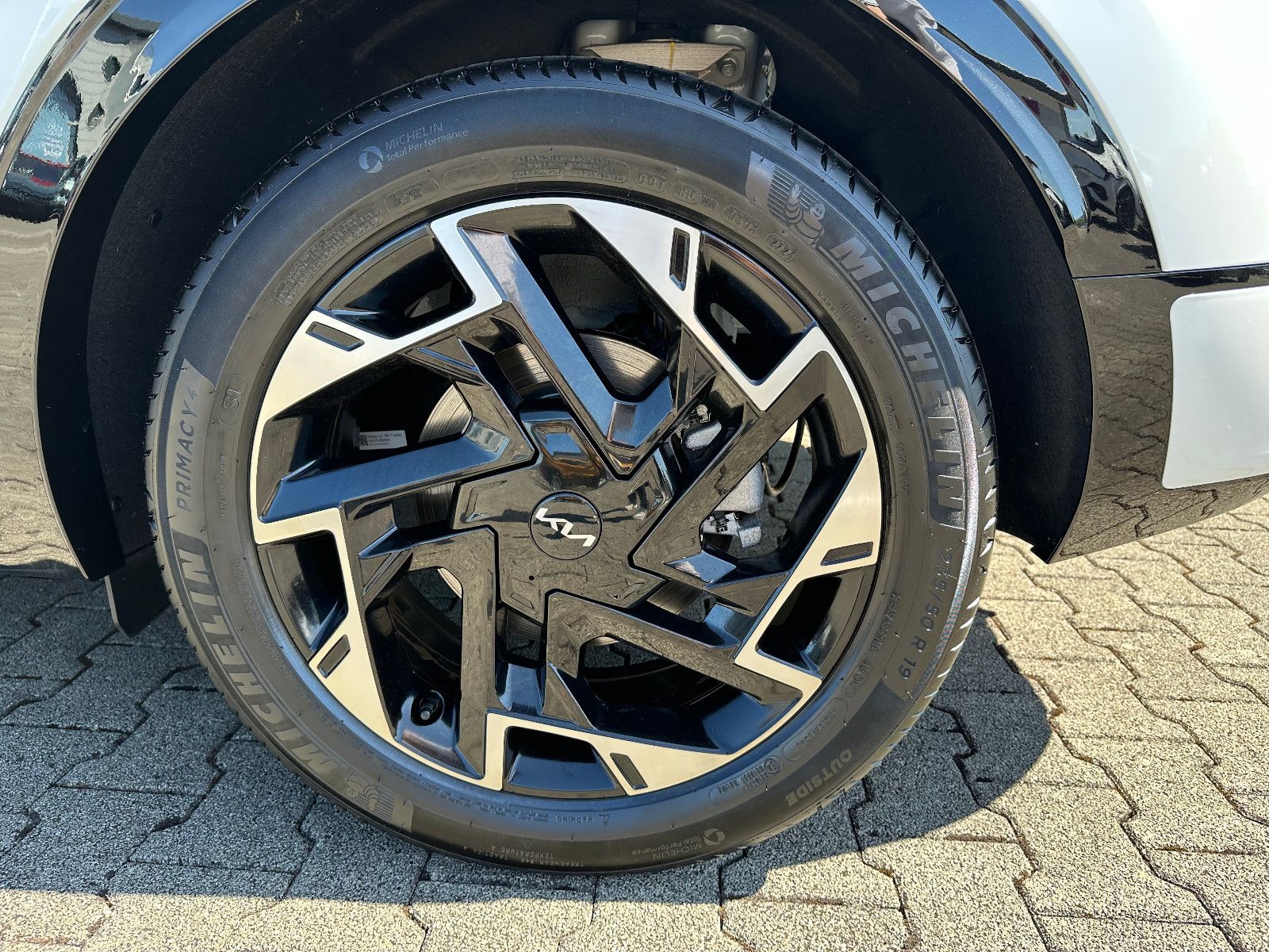 Fahrzeugabbildung Kia Sportage 1.6 T-GDI PHEV GT-line STD