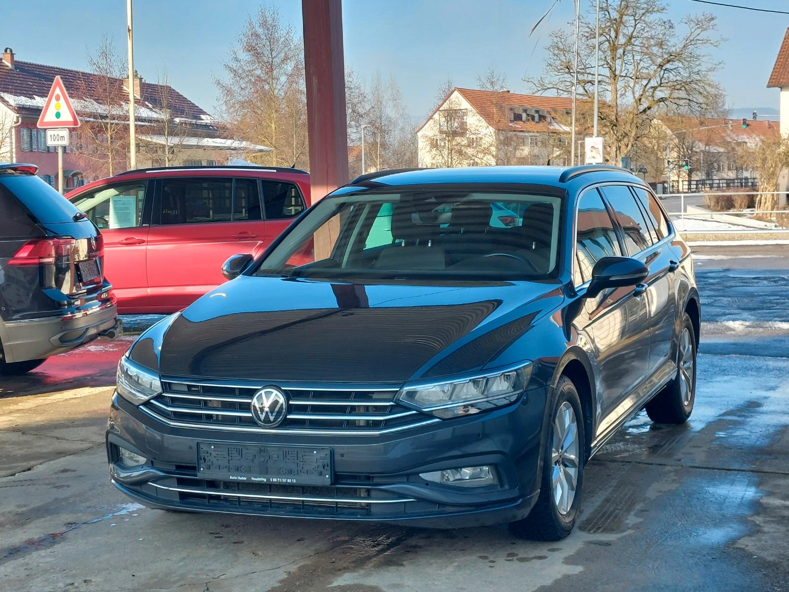 Volkswagen Passat Variant 1,5 TSI Business/AHK/NAVI/SHZ/ACC