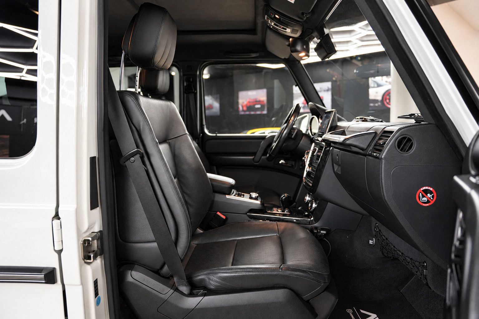 Fahrzeugabbildung Mercedes-Benz G 350 d*AMG*S-Dach*HarmanKardon*Memory*Sitzklima