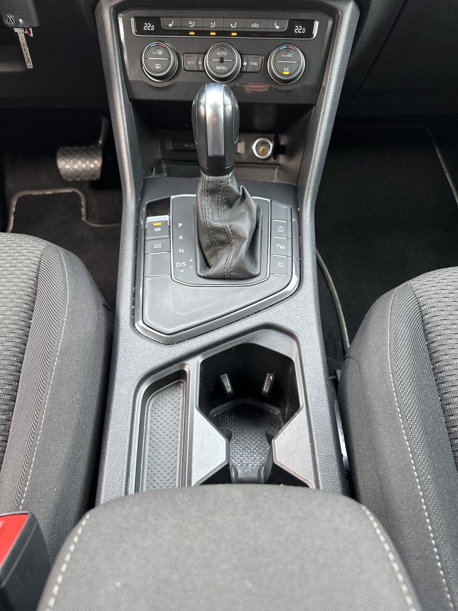 Fahrzeugabbildung Volkswagen Tiguan Allspace 2.0 TDI DSG CL NAV+LED+ACC+KAM