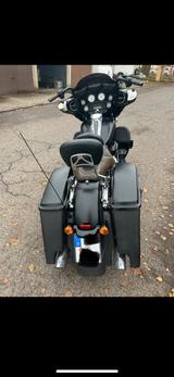 Harley-Davidson Street Glide  - HARLEY-DAVIDSON 2011 STREET GLIDE